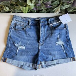 KanCan Jean Shorts Womens Sz 9/28 High Rise Med Wash Distressed Cuffed Hem Nwt